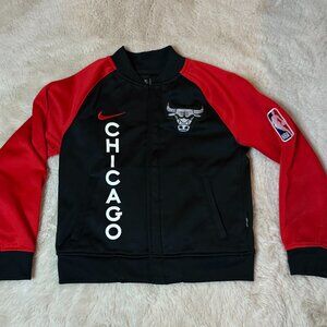 YOUTH Boys 2023-24 CHICAGO BULLS CITY EDITION NIKE SHOWTIME FULL-ZIP JACKET